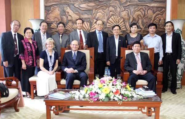 Vice Chairman of the Government Committee for Religious Affairs receives representatives of the Seventh-day Adventist Church of Vietnam and the General Conference of Seventh-day Adventists Church